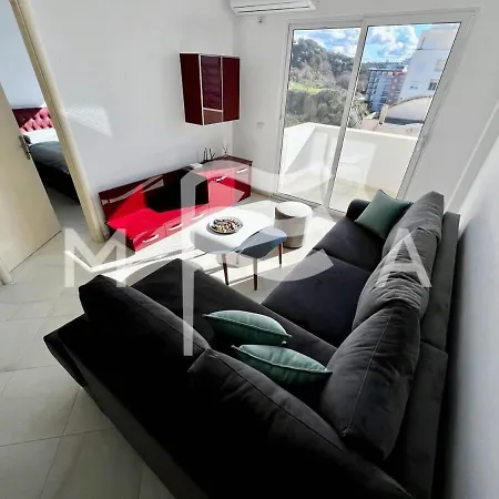 Inn 705