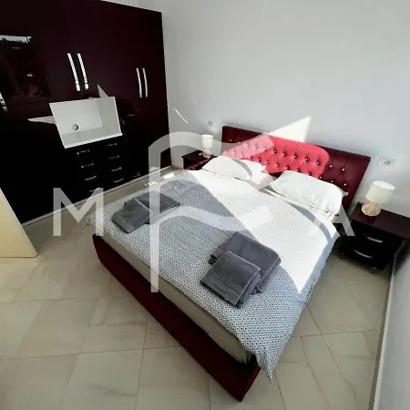Inn 705